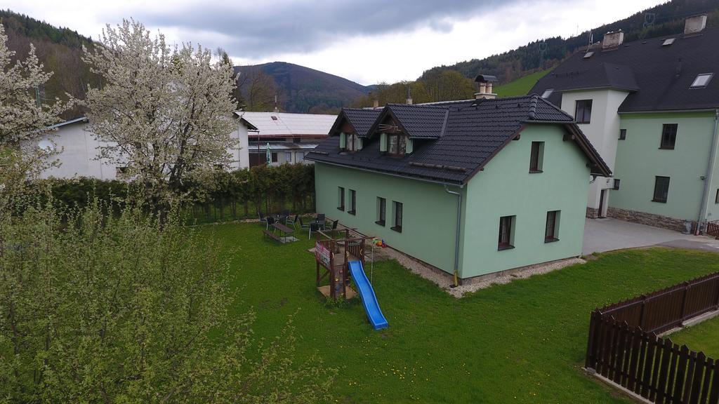 Apartmanove Ubytovani V Koutech Loučná nad Desnou Dış mekan fotoğraf